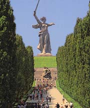 Monument RODINA-MAT'